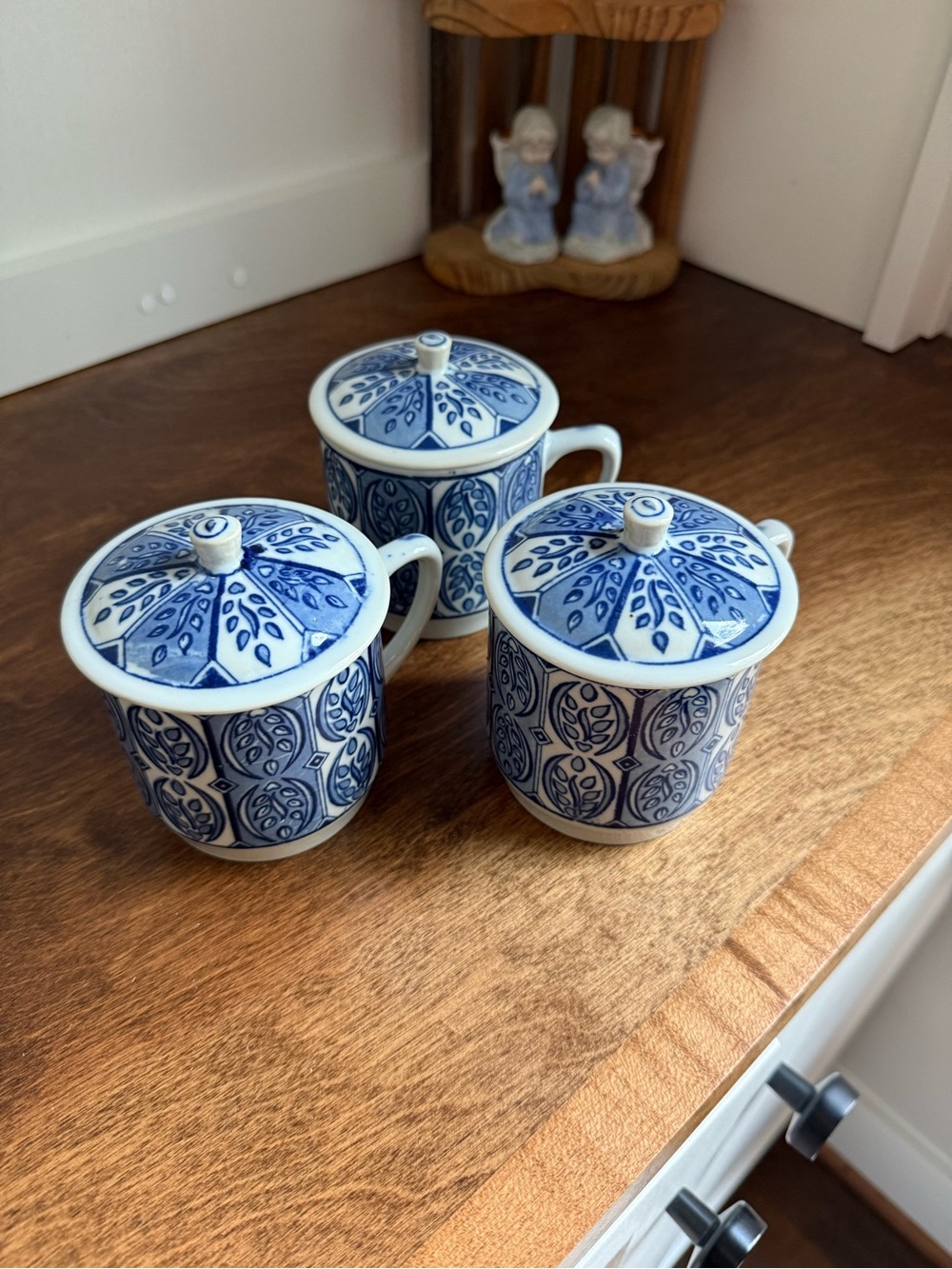 Vintage Williams Sonoma IDG Ceramic Chinoiserie Leaf Pattern Mugs Set of 3